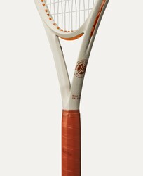 Wilson Tenis Raketi Clash 100 V3.0 Roland Garros 2025 Grip 2 WR174011U2 - Thumbnail
