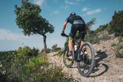 Polar Vantage V Titan GPS li Multisport ve Triatlon Antrenman Nabız Saati Siyah/Kırmızı_Merkez - Thumbnail